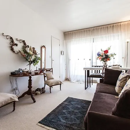 General Bertrand Halldis Apartment Apartment